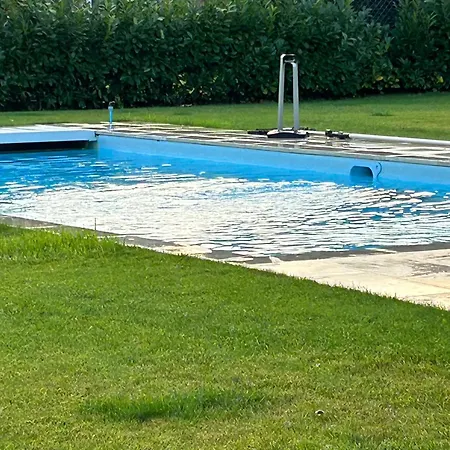 Z Basenem Holiday home