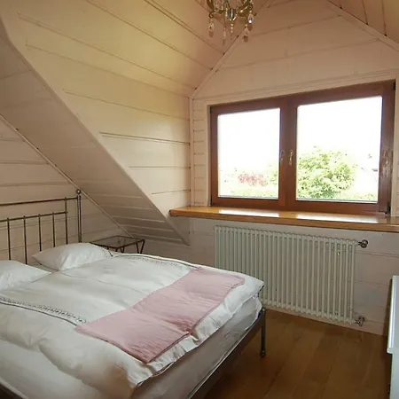 Z Basenem Holiday home