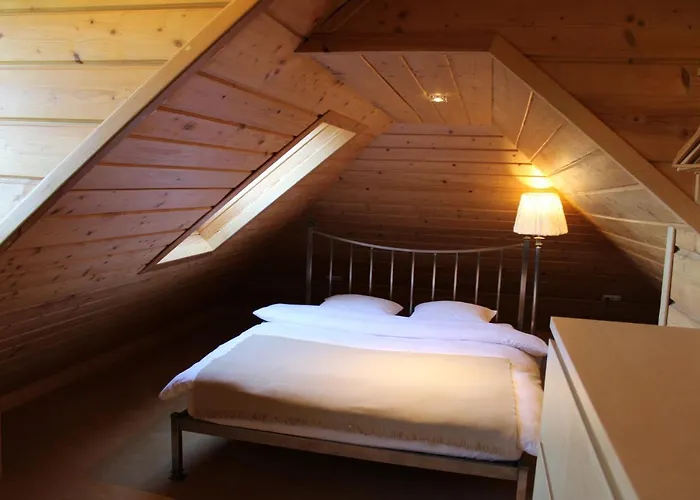 Z Basenem Дембки